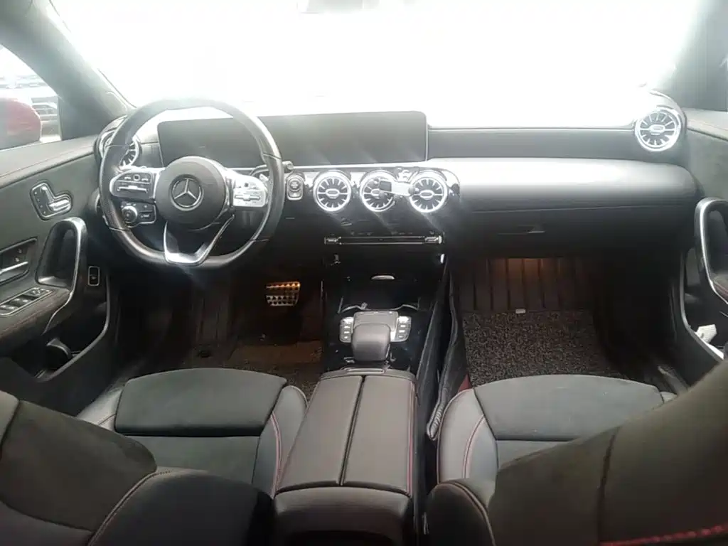 Mercedes-Benz CLA (Import) 2020 2020 CLA 200