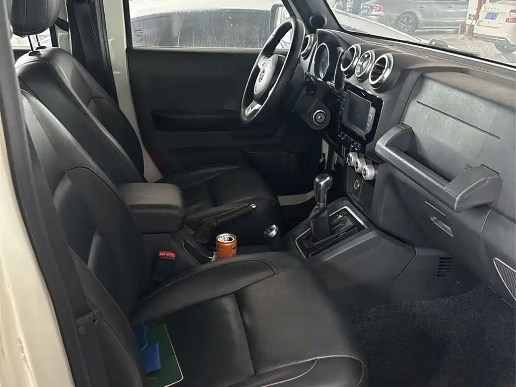 BAIC ORV Beijing Offroad BJ40 2016 Model 40L 2.3T Automatic 4WD Exclusive фото 13
