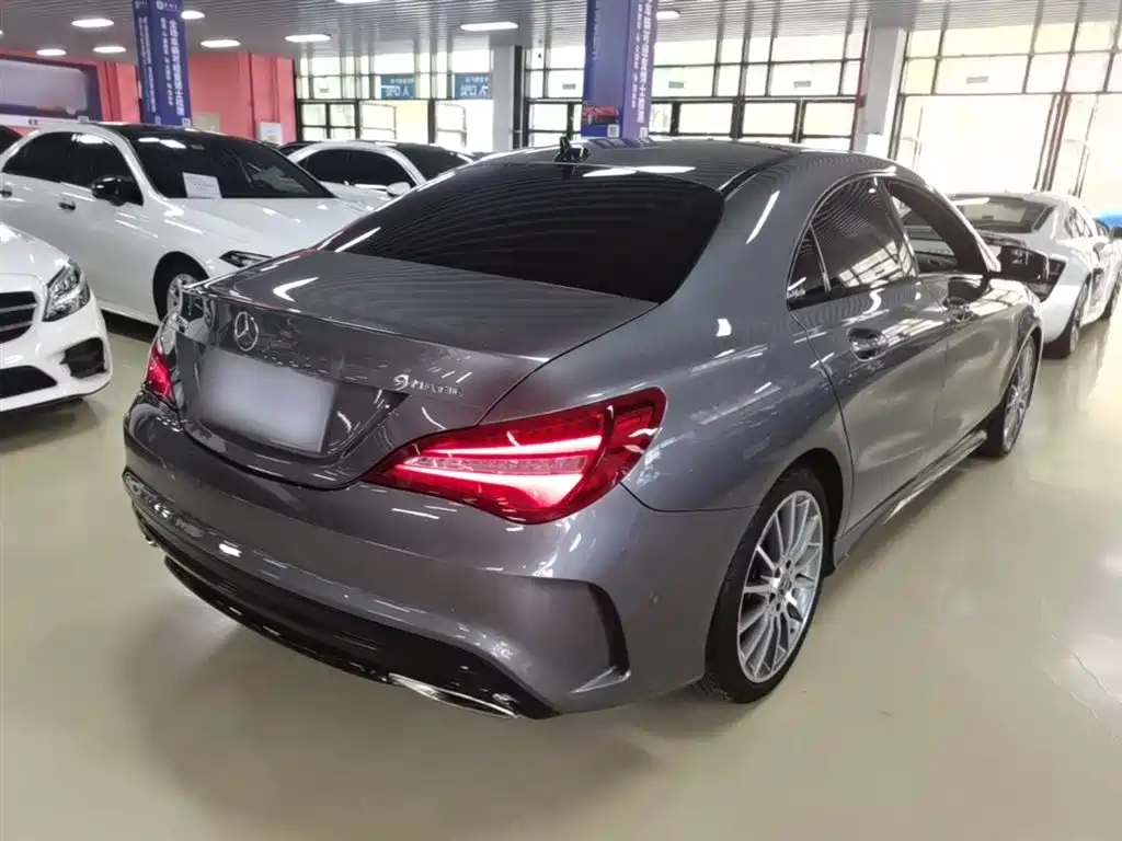 Mercedes-Benz CLA (Import) 2018 CLA 220 4MATIC фото 7