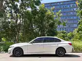 Photo 3 - BMW 3 Series