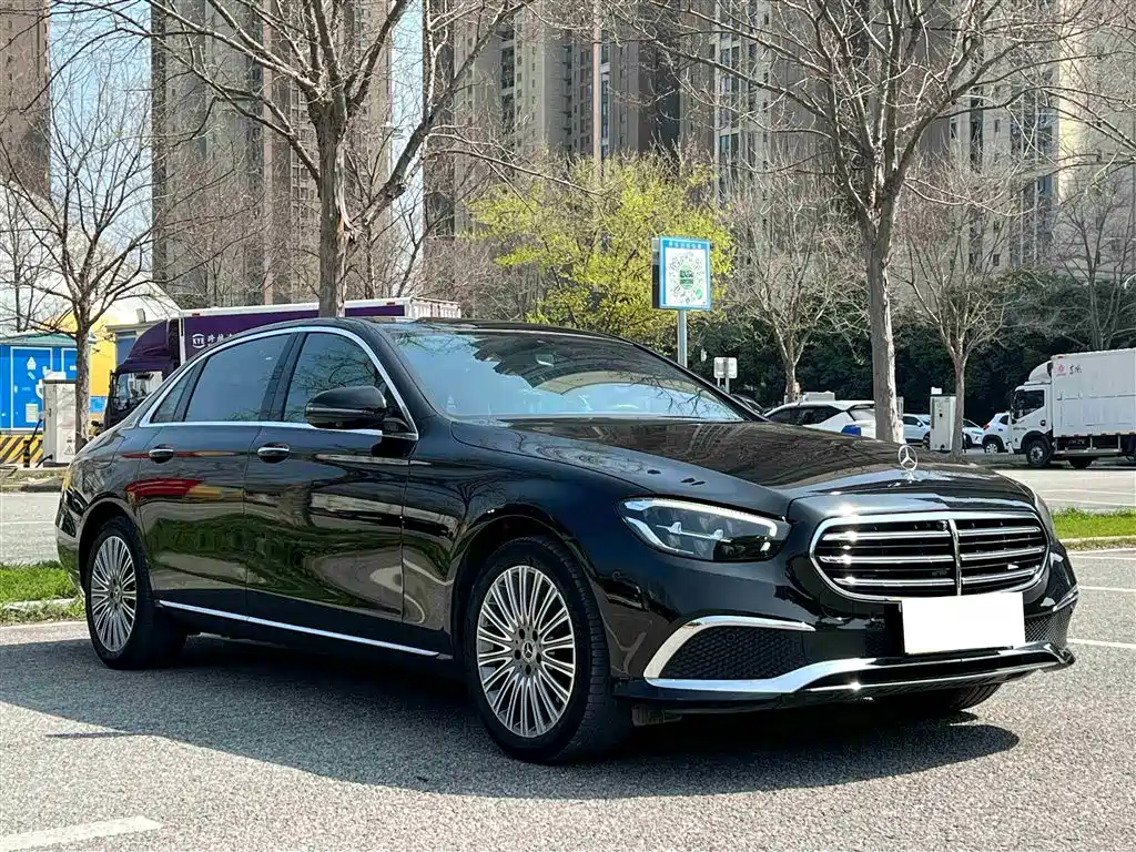 Mercedes-Benz E-Class 2021 E 300 L Fashion фото 9