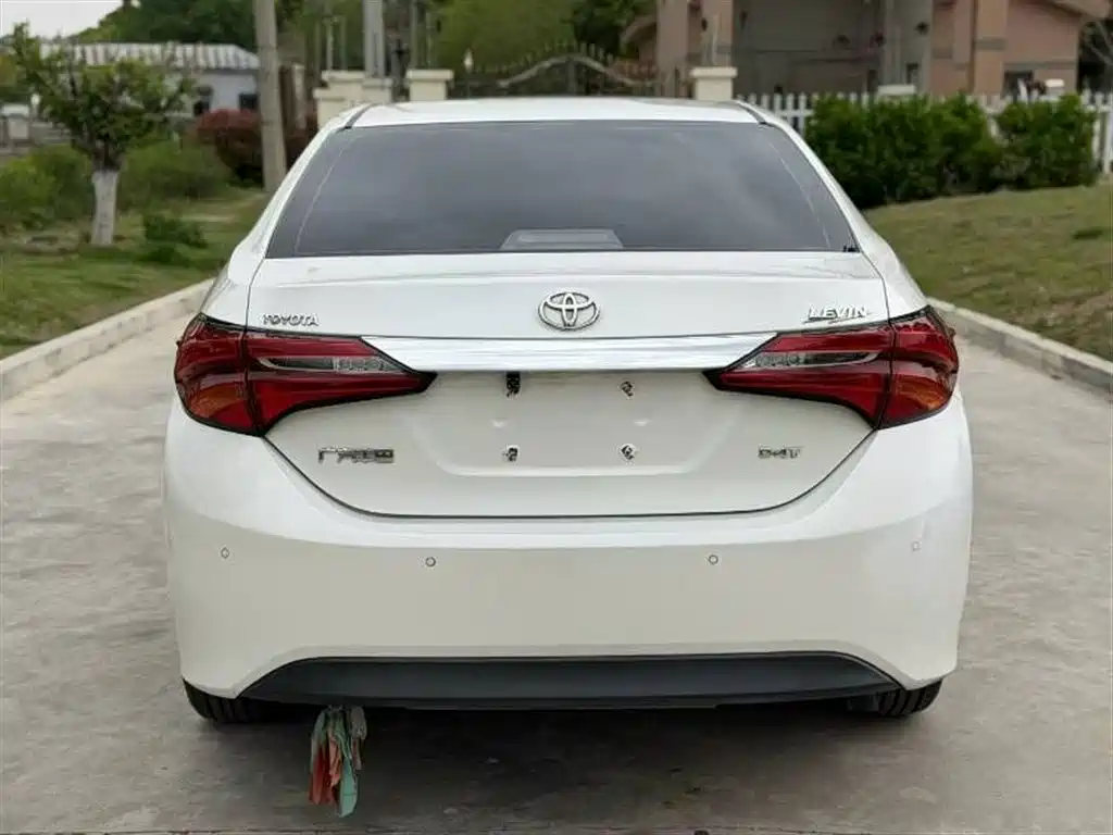 Toyota Levin 2017 Facelift 185T CVT Elite (China V) фото 9