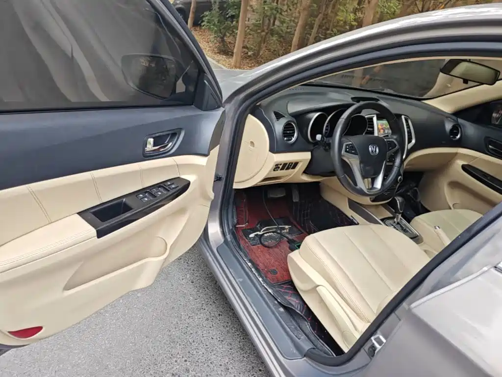 Changan Eado 2015 2015 1.6L Automatic Luxury
