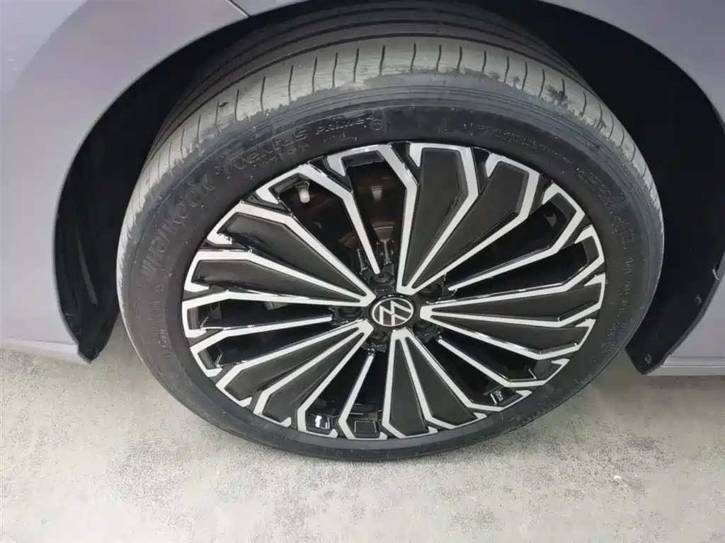 Volkswagen Passat 2025 Pro 380TSI Dragon Prestige Edition фото 23