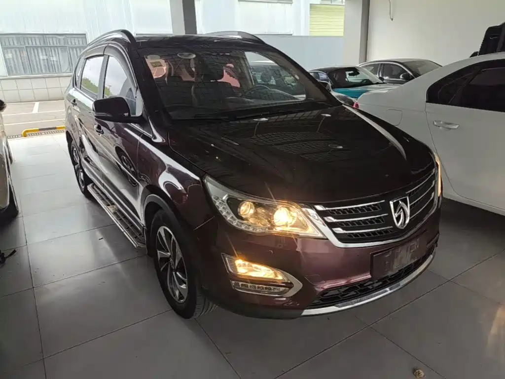Baojun 560 2016 2015 1.8L Manual Luxury