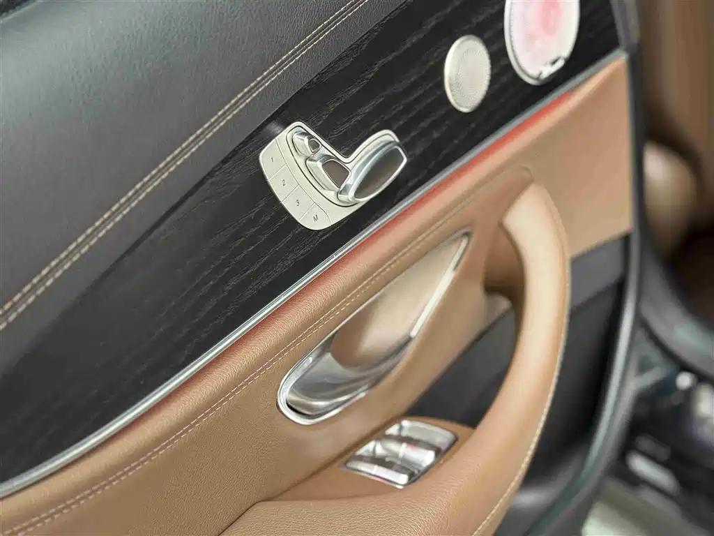 Mercedes-Benz E-Class 2022 Facelift E 300 L Sport Luxury Style фото 34