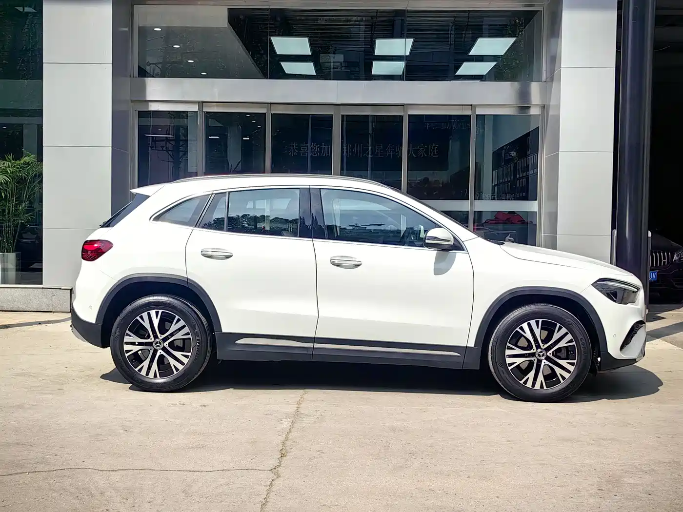 Mercedes-Benz GLA 2024 GLA 220 фото 4