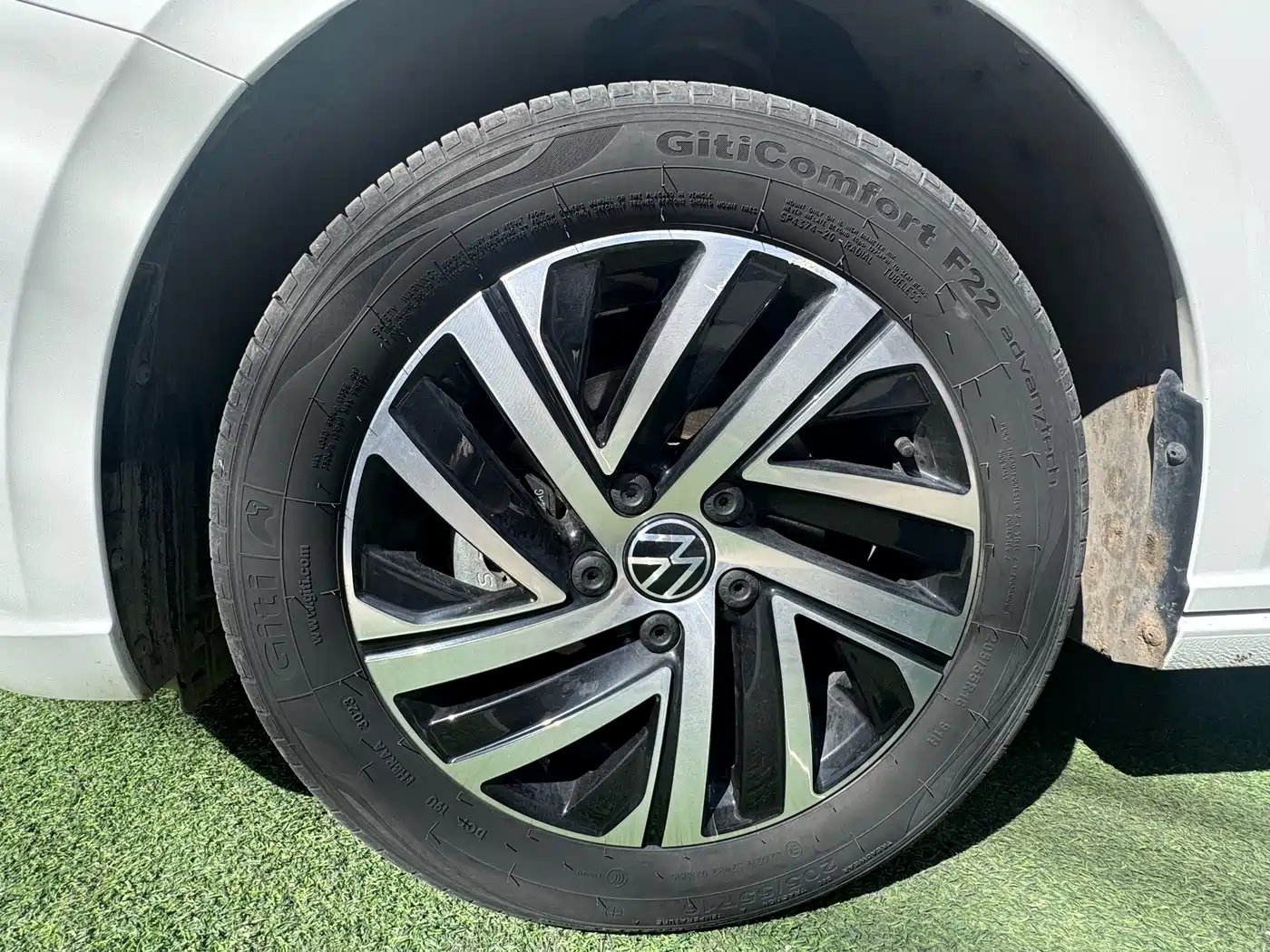 Volkswagen Lavida 2023 1.5L Auto Luxury Edition фото 22
