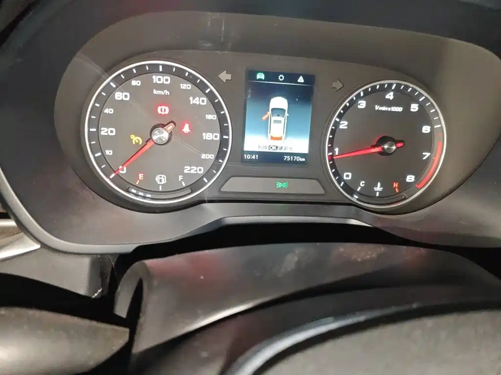 Roewe i5 2019 2019 1.5L Manual 4G Connected LingHao Flagship Version