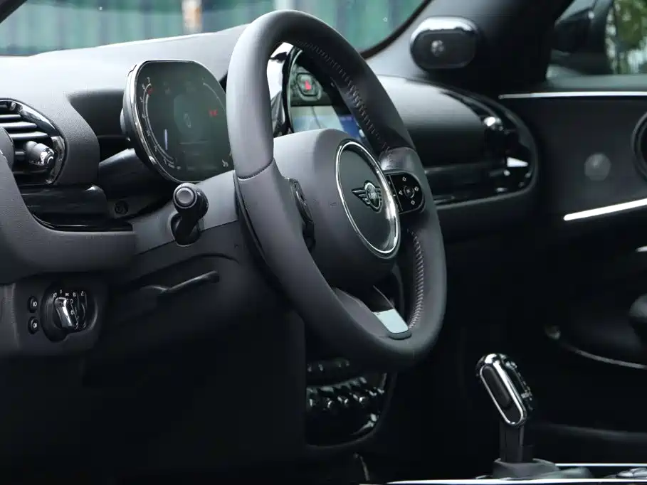 MINI CLUBMAN 2023 2023 Facelift 2.0T COOPER S Connoisseur
