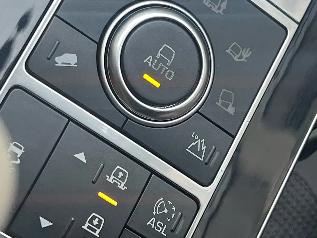 Фото 27 - Land Rover Range Rover
