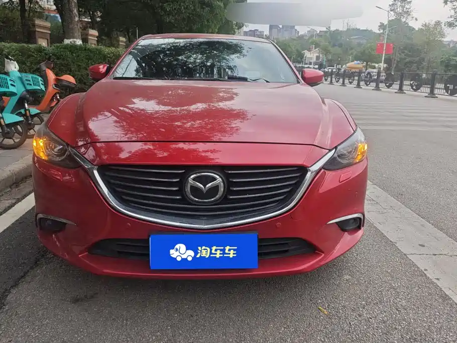 Photo 2 - Mazda Atenza
