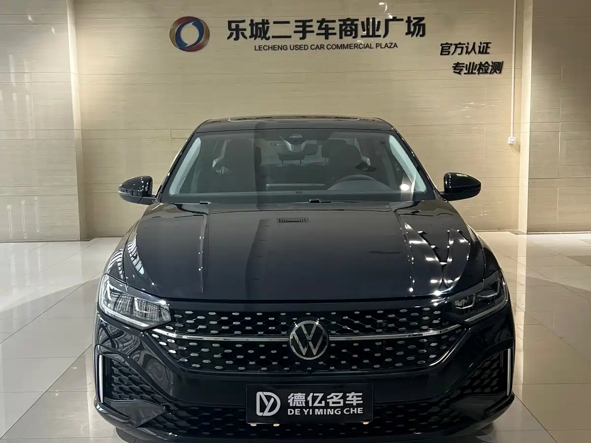 Volkswagen Lavida 2024 Model 300TSI DSG Starlight Leading Edition фото 2
