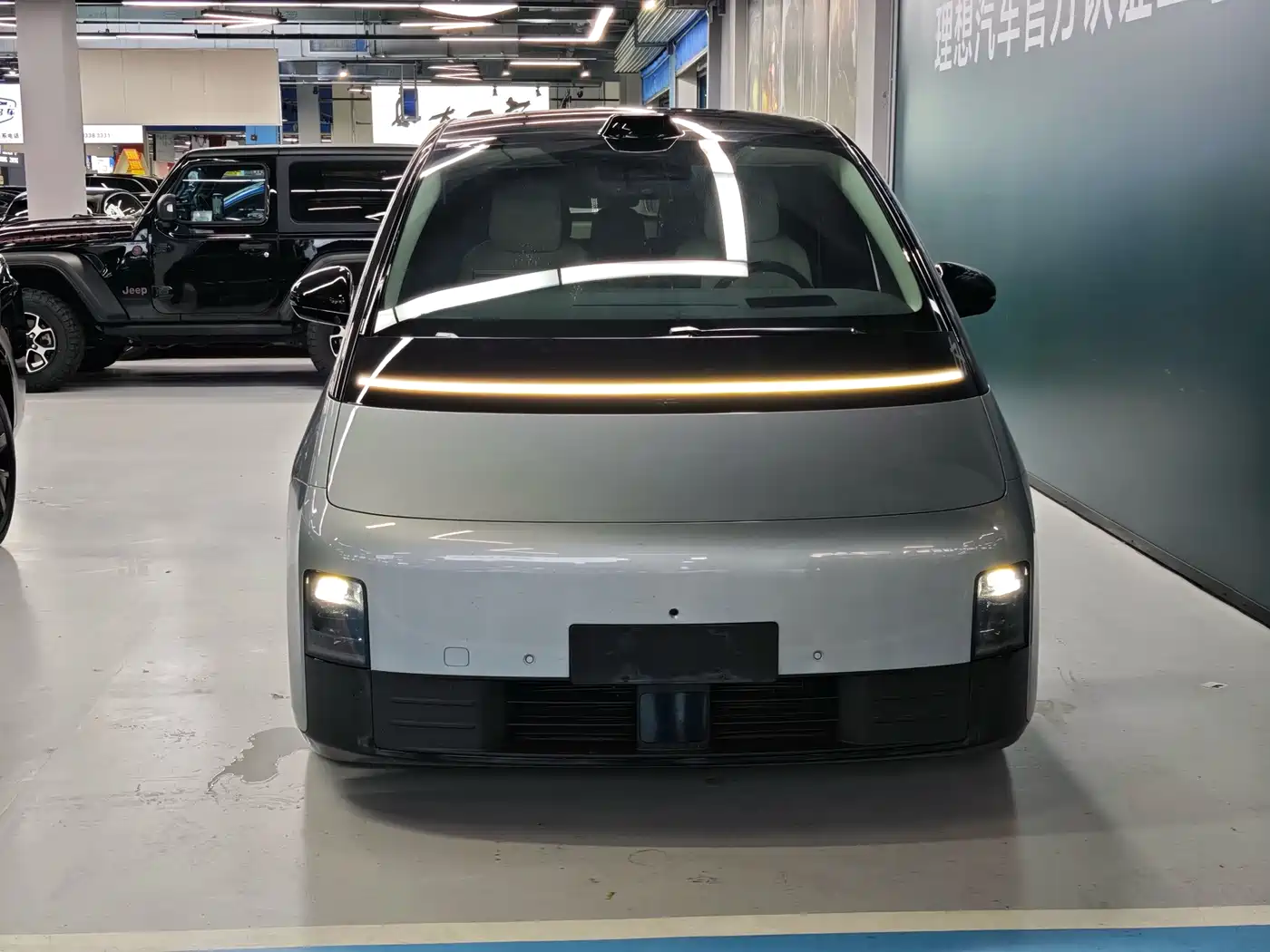 Li Auto MEGA 2024 2024 Ultra