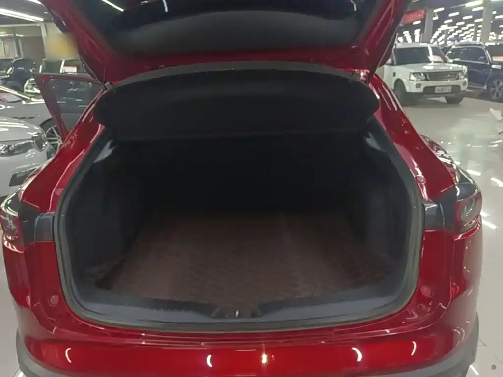 Photo 19 - Mazda CX-4