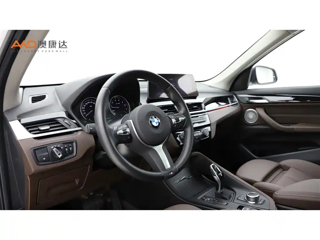 BMW X1 2022 sDrive25Li Leading фото 6