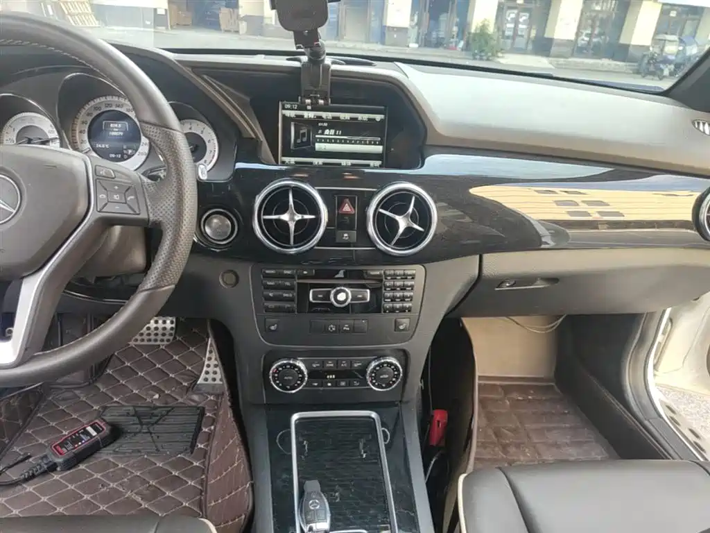 Mercedes-Benz GLK-Class 2013 Facelift GLK 300 4MATIC Luxury фото 13
