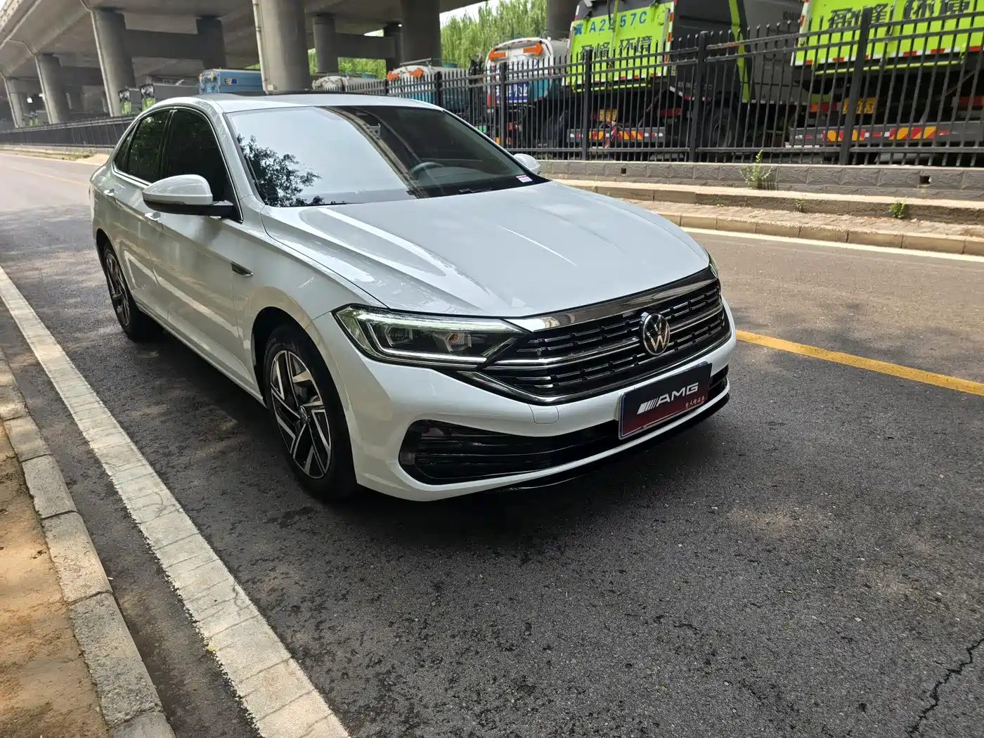 Volkswagen Sagitar 2023 300TSI DSG Surpassing Edition фото 3