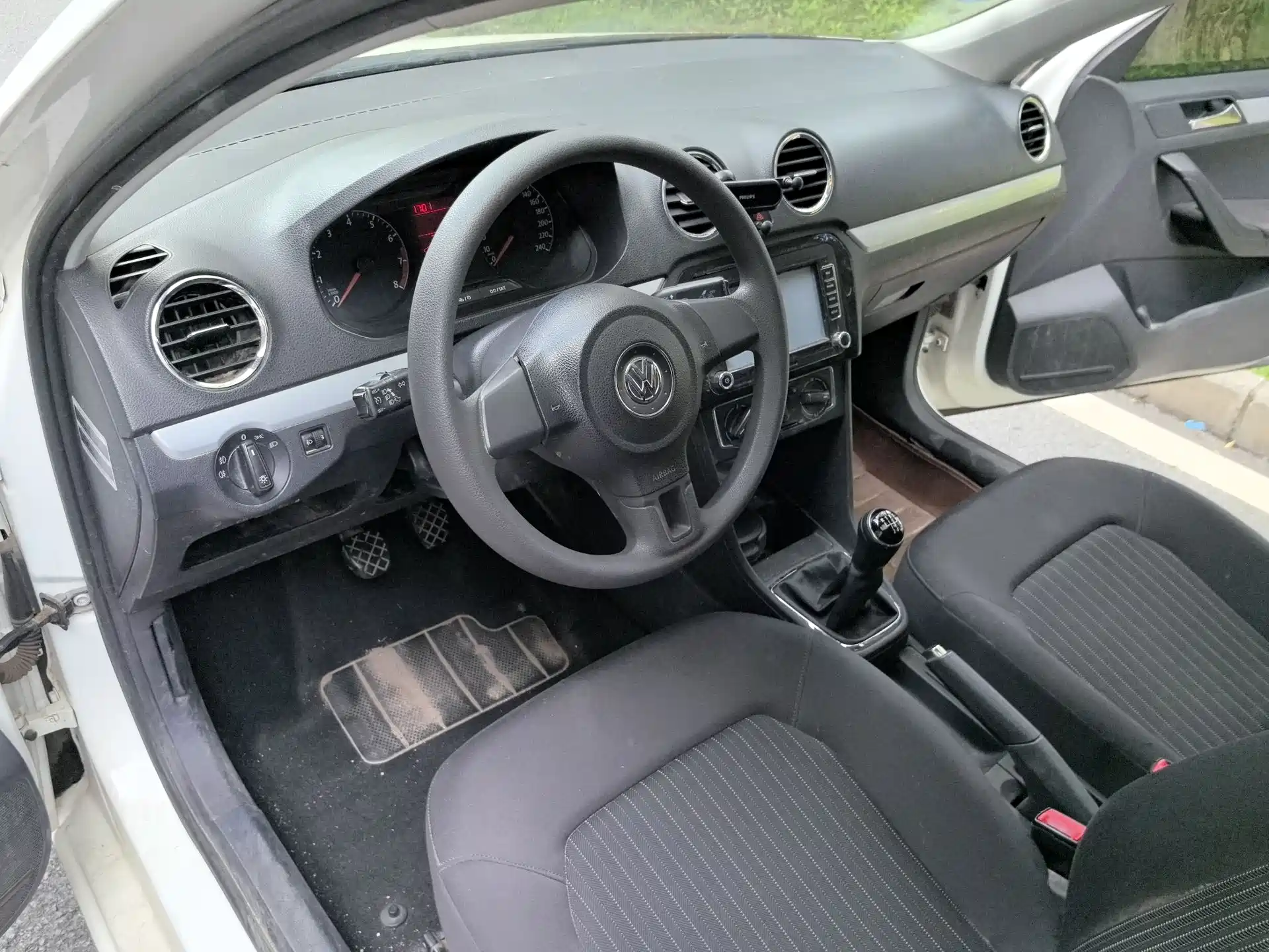 Фото 8 - Volkswagen Jetta