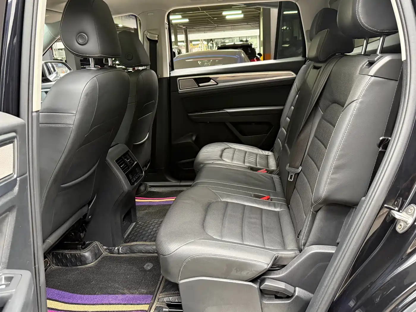 Volkswagen Teramont 2019 380TSI 4WD Luxury Edition China VI фото 7