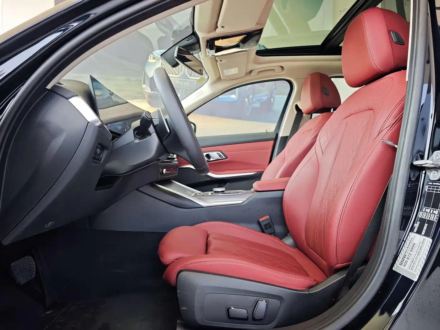 BMW 3 Series 2024 325Li M Sport Shadowline Package фото 9