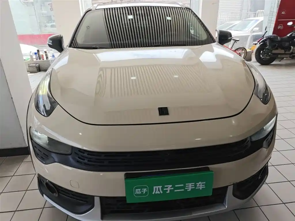 Lynk & Co 02 2019 1.5T DCT FWD Jin Pro Version China VI фото 3
