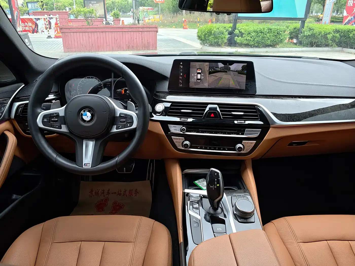 BMW 5 Series 2019 530Li Leading M Sport Package фото 5