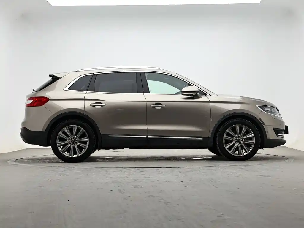 Фото 6 - Lincoln MKX