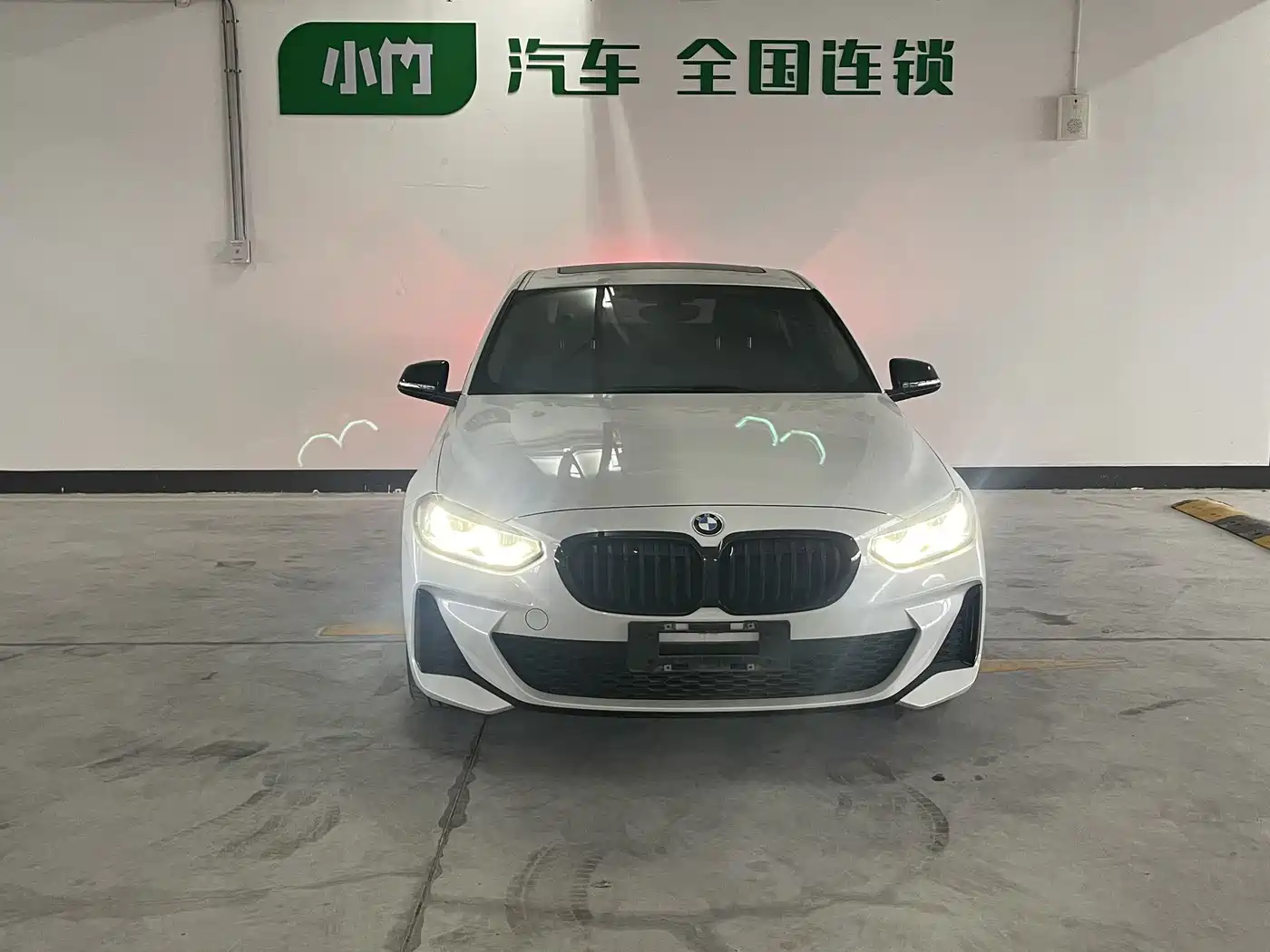 BMW 1 Series 2022 120i M Sport Shadow Edition фото 2