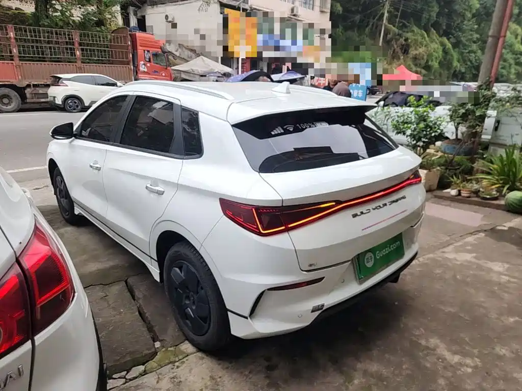 Фото 5 - BYD e2
