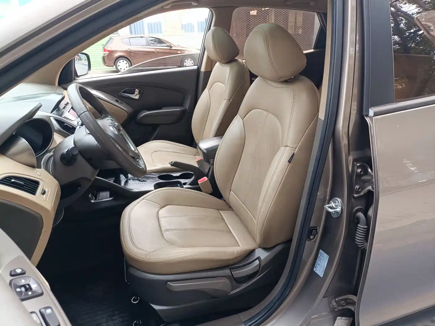 Hyundai Beijing Hyundai ix35 2010 2.0L Automatic 4WD Premium GLS фото 18