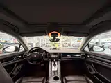 Photo 14 - Porsche Panamera