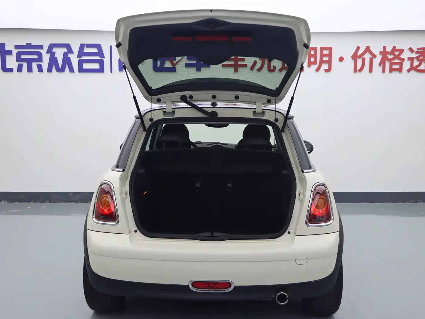 MINI MINI 2010 2007 Model 1.6L COOPER Excitement