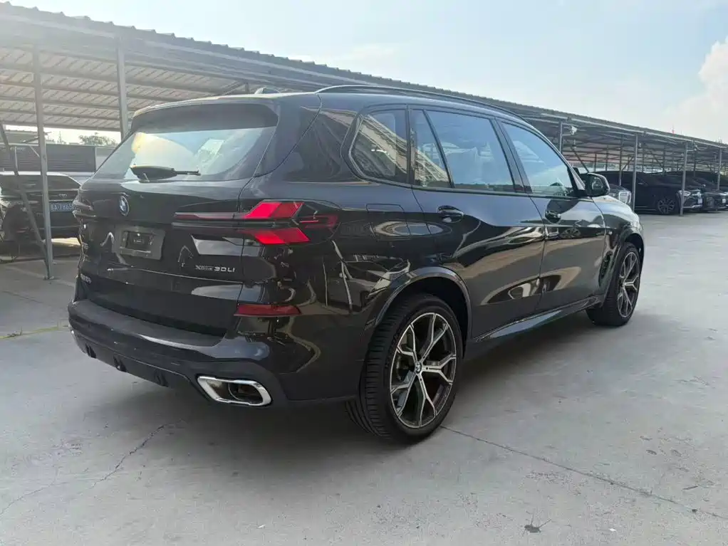 BMW X5 2026 2026 Facelift xDrive 30Li Exclusive M Sport Shadowline Package