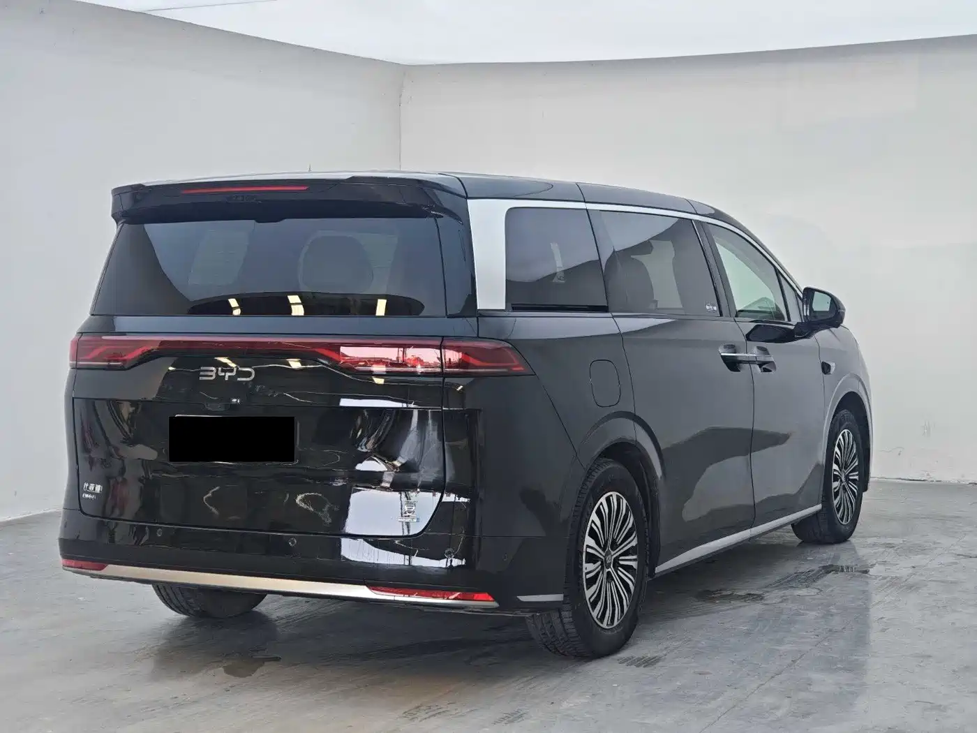BYD Xia 2025 2025 DM-i 1.5T 180km Excellence