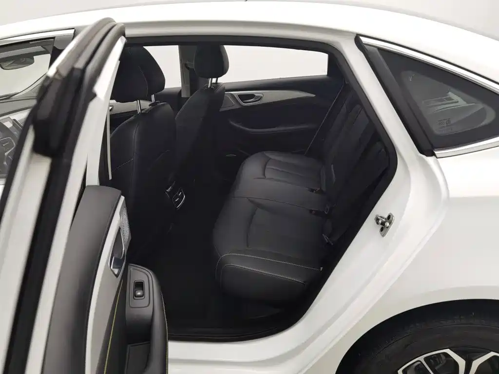 Roewe i6 MAX EV 2026 2022 EV 500 Sunroof Premium