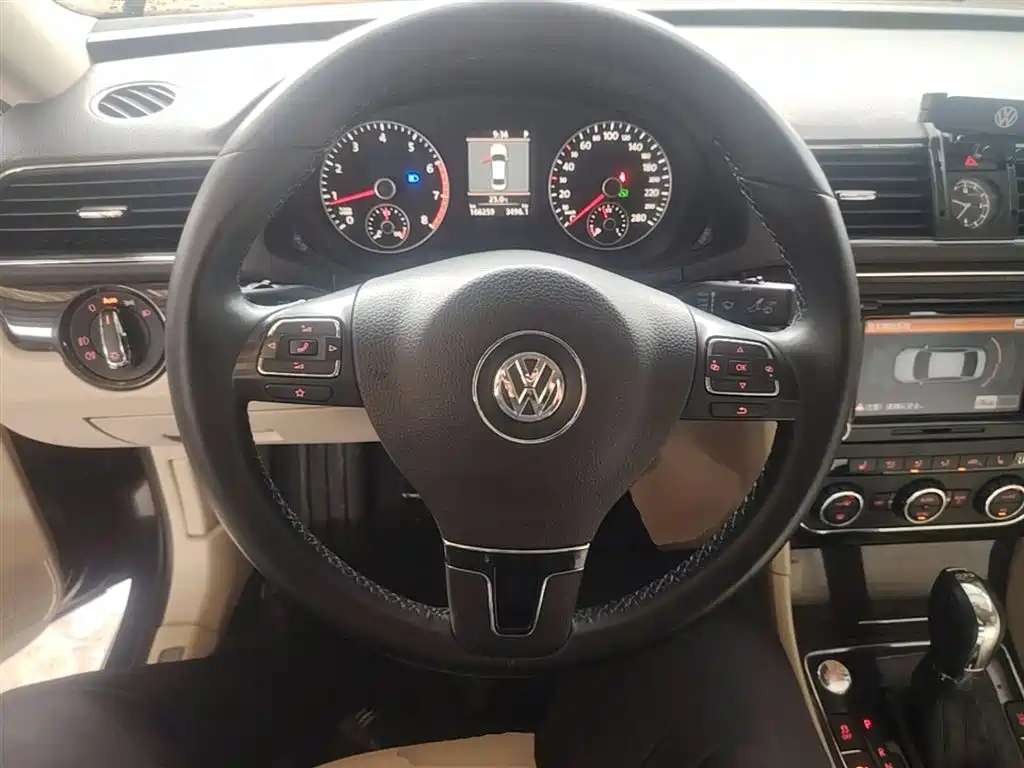 Volkswagen Passat 2013 1.8TSI DSG Yuzun фото 11