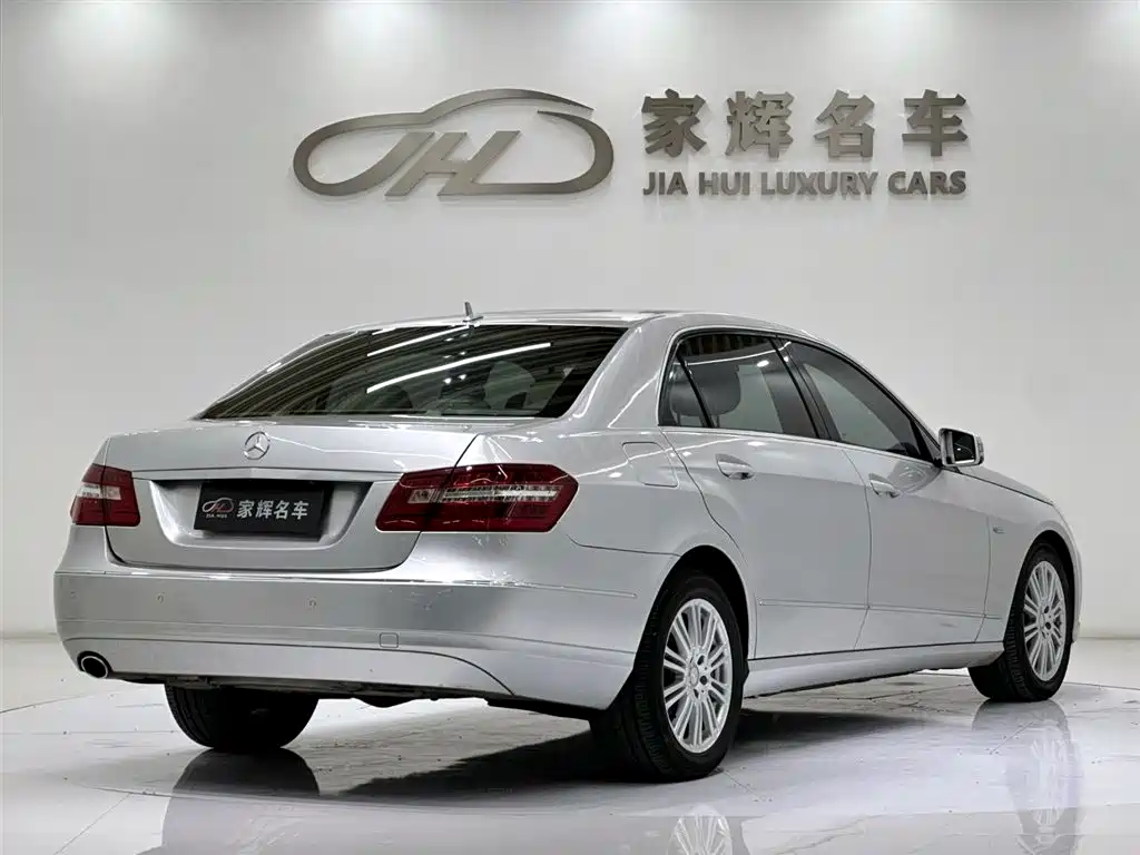 Mercedes-Benz E-Class 2011 E 260 L CGI Fashion фото 6