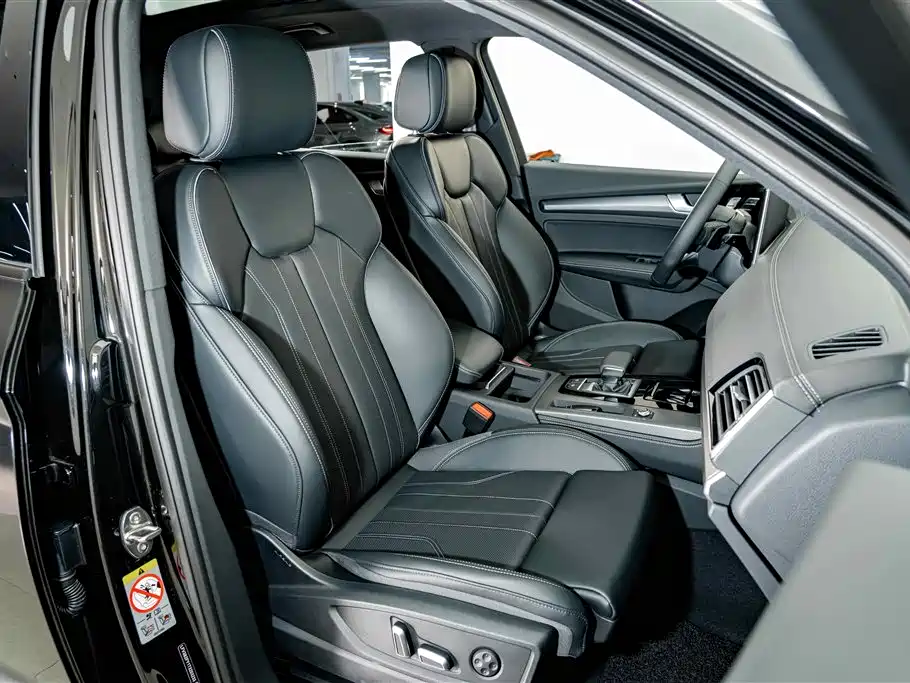 Photo 20 - Audi Q5L