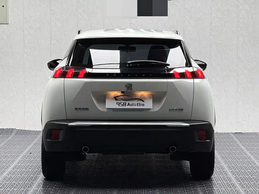 Peugeot 2008 2023 2022 230THP THE ONE