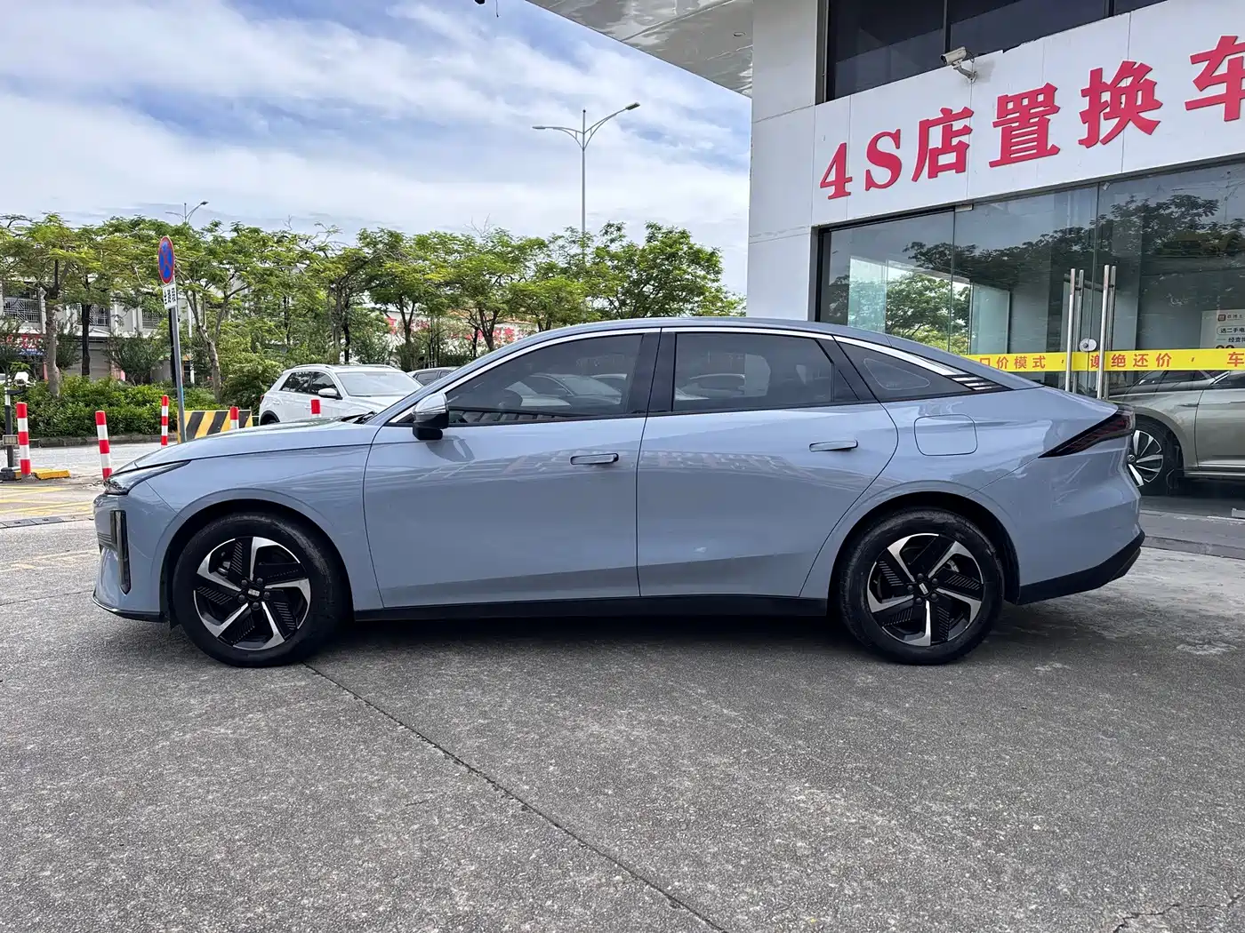 Geely Galaxy Galaxy L6 2025 2024 125km Creative Edition