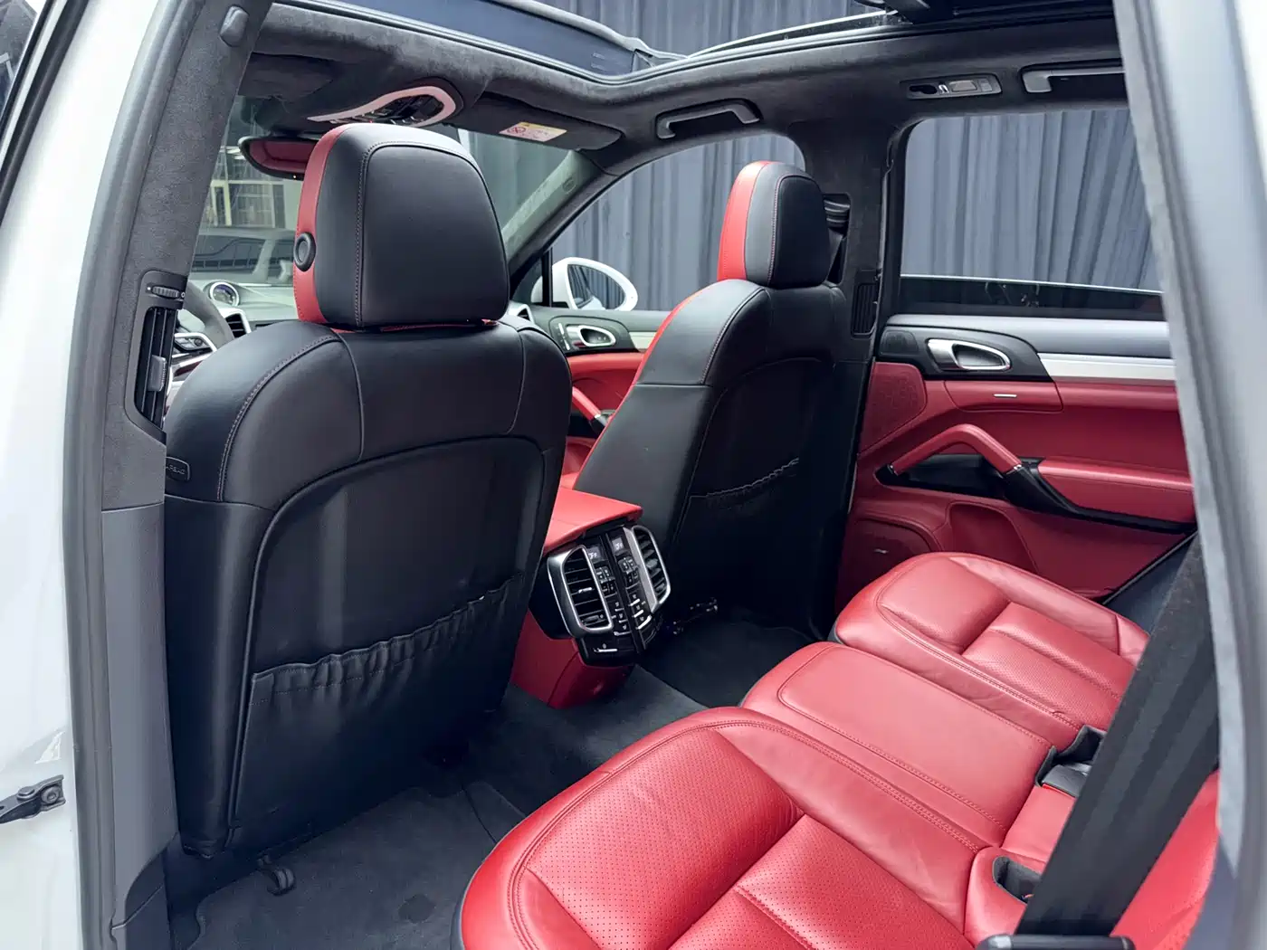 Porsche Cayenne 2015 Cayenne GTS 3.6T фото 12