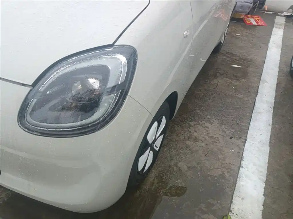 Wuling Motors Hongguang MINIEV 2026 2025 4-Door Advanced