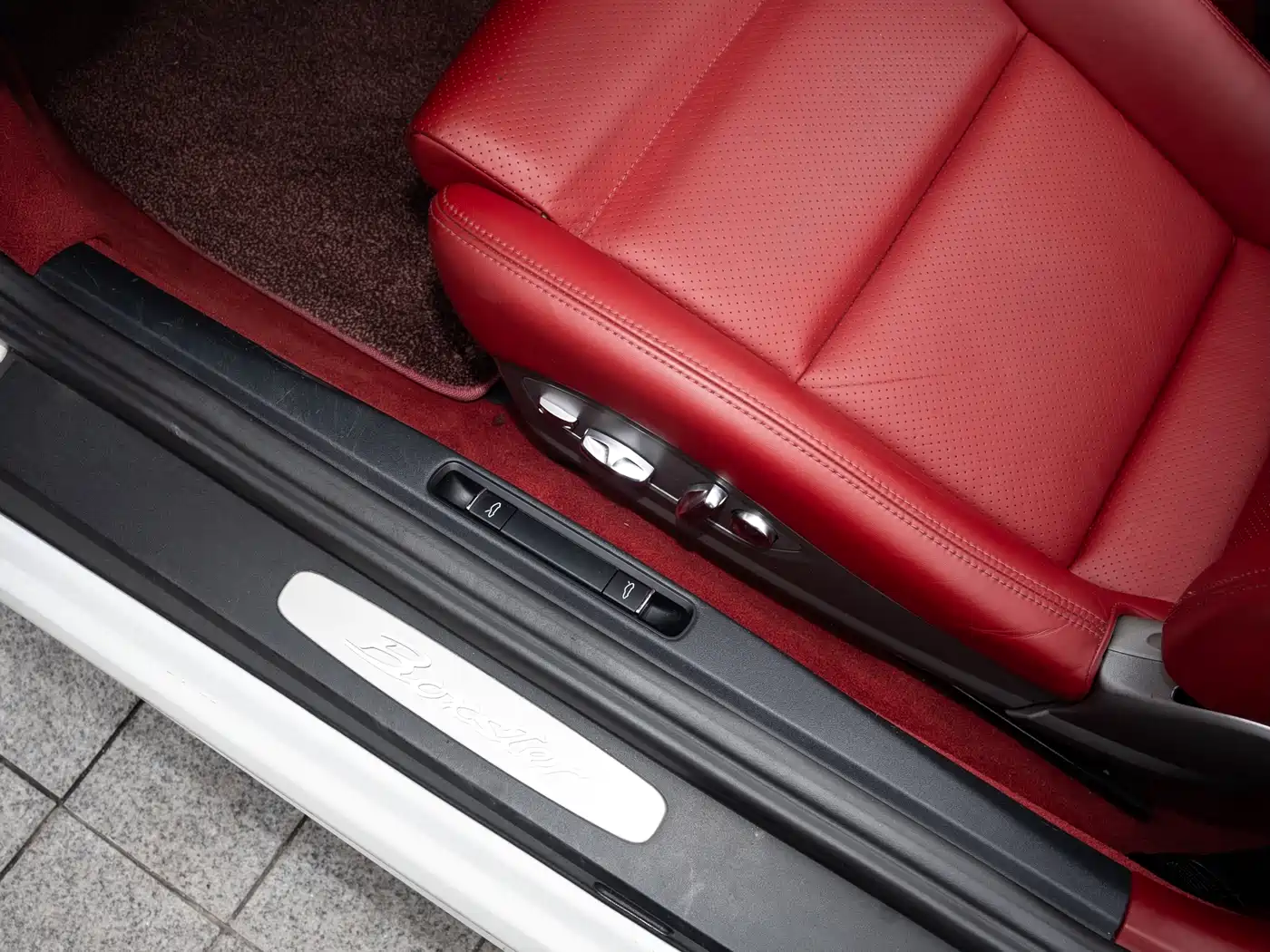 Porsche 718 2019 Boxster T 2.0T фото 13