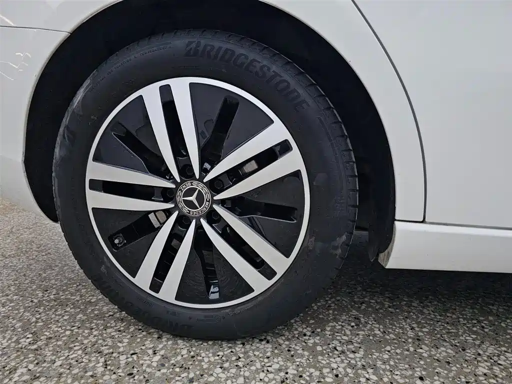 Mercedes-Benz A-Class 2021 Facelift A 180 L Sport Sedan фото 14