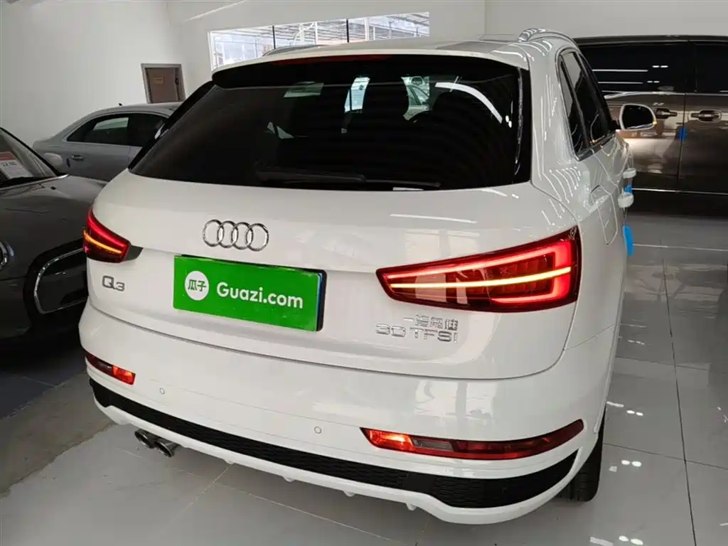 Audi Q3 2018 30 TFSI Fashion Collector's Edition фото 6