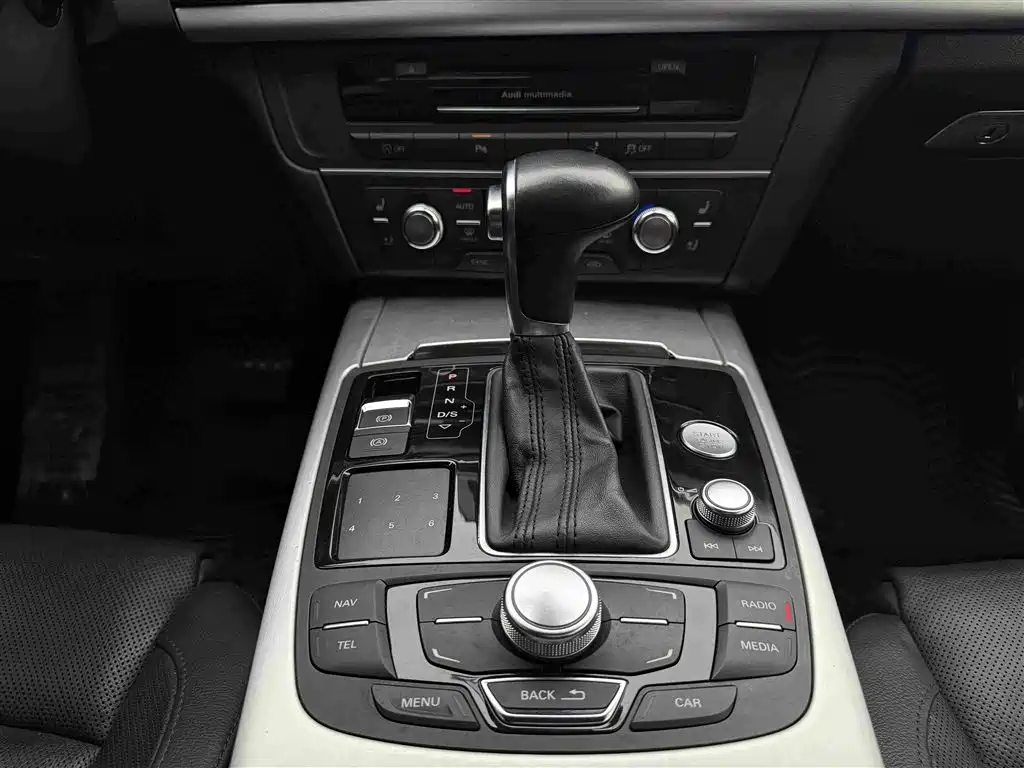 Audi A7 2012 2012 3.0TFSI quattro Luxury Model