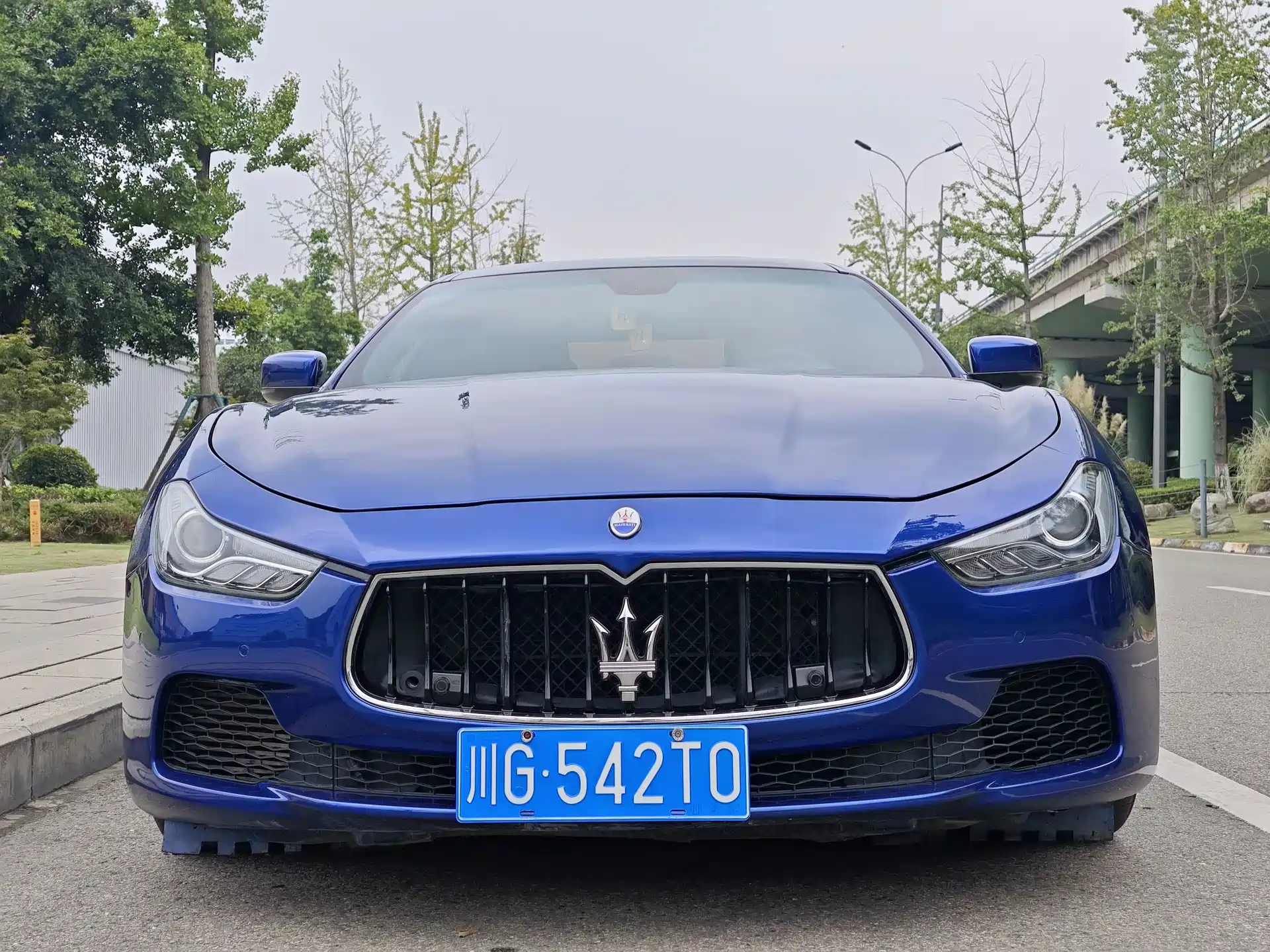 Photo 2 - Maserati Ghibli