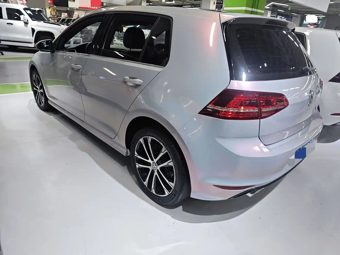 Volkswagen Golf 2015 1.4TSI Automatic R-Line фото 15