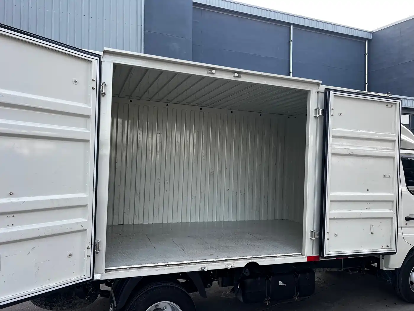 Foton Xiangling M 2025 2018 Model 1.5L M2 Non-load-bearing Single Row Rear Dual Tires (Van) DAM15L